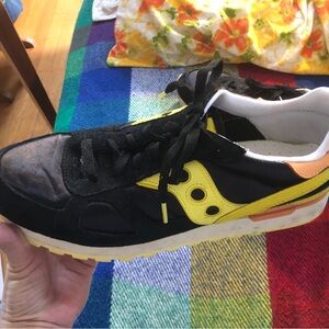 ✨Excellent Condition✨ Saucony Shadow Women’s Sneakers - W12/M9